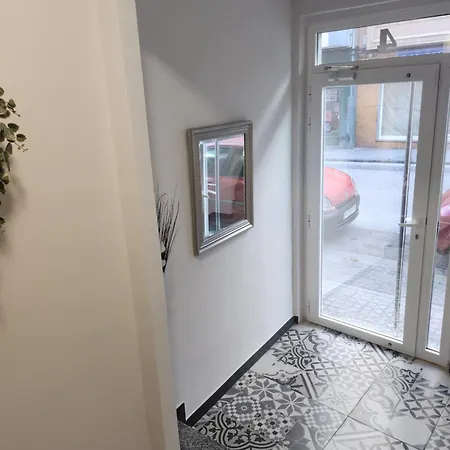 Apartment Viviendas Turisticas Plaza Del Tronco3 *