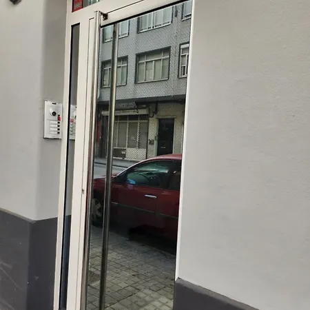 Viviendas Turisticas Plaza Del Tronco3 * Ferrol